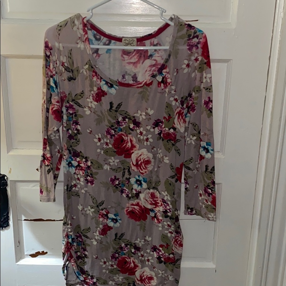 woman’s floral dress size medium